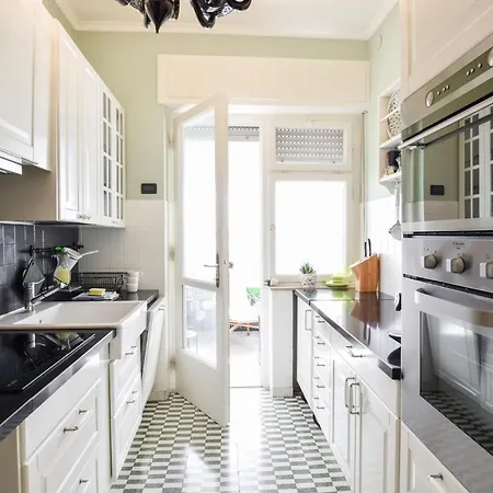 2 Bedroom Cozy Apartment In Gorizia Exterior foto