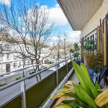 2 Bedroom Cozy Apartment In Gorizia Exterior foto